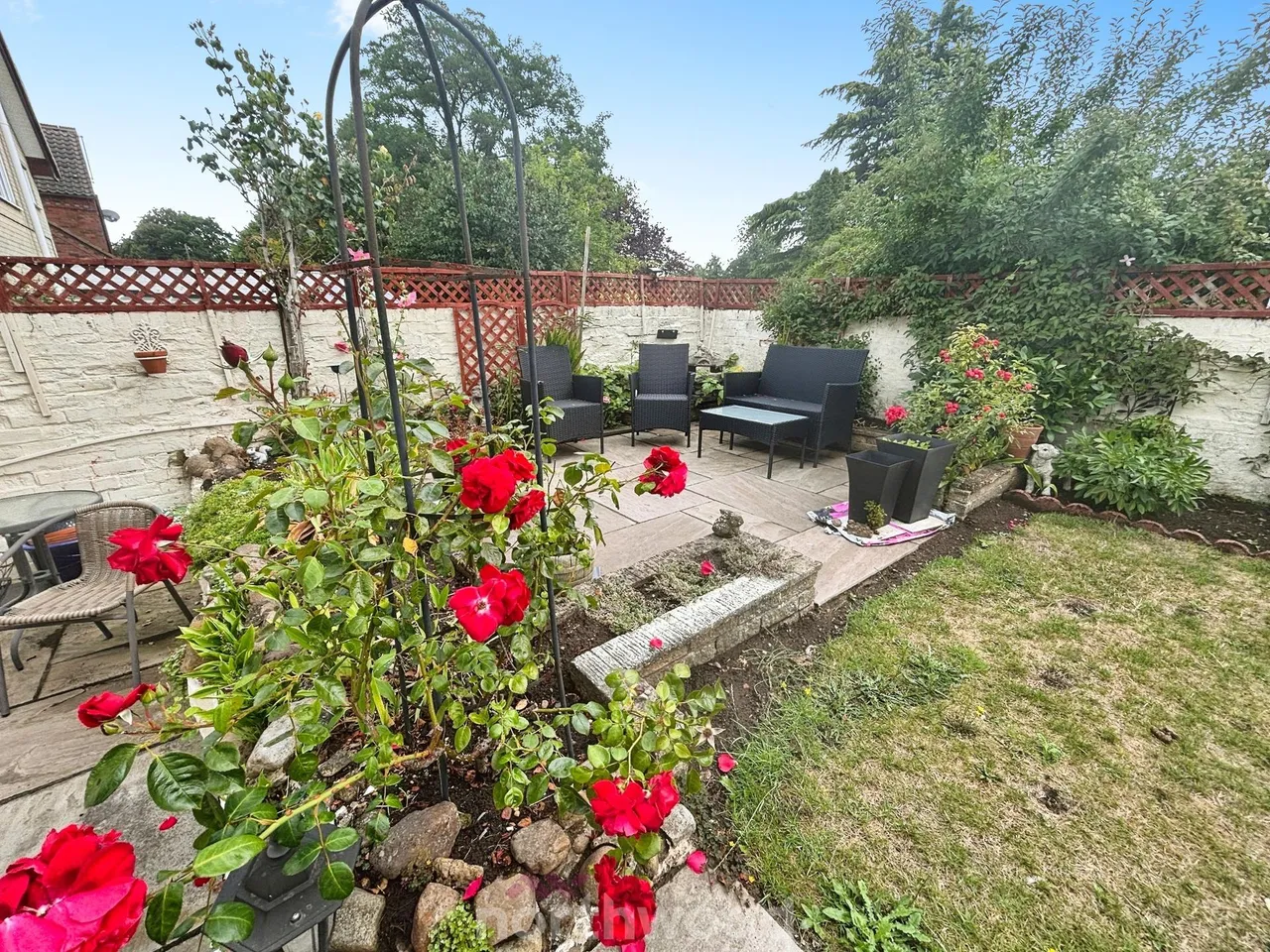 Lings Lane, Hatfield, DN7, photo 13