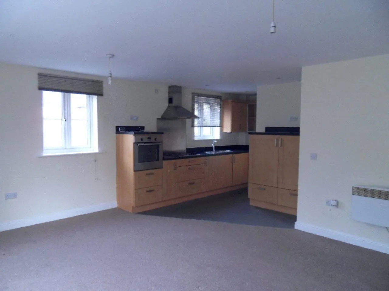 Rotary Close, Dewsbury, WF13, photo 6