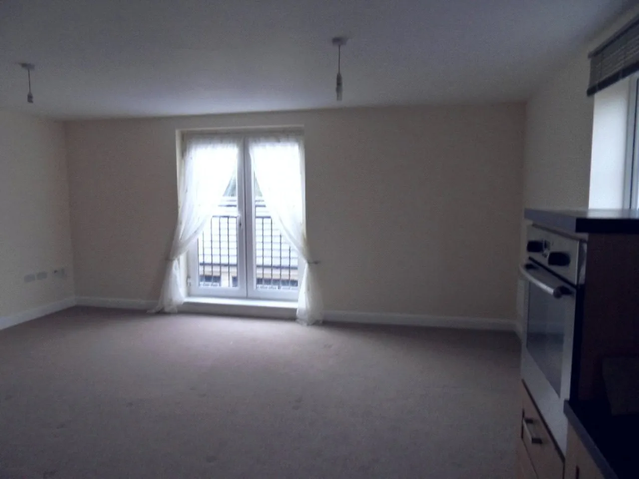 Rotary Close, Dewsbury, WF13, photo 10