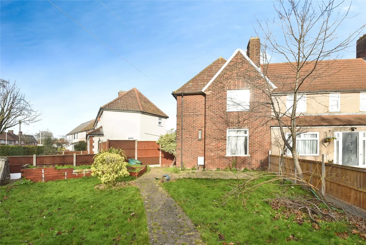 2 bed house for sale, Oglethorpe Road, Dagenham, RM10