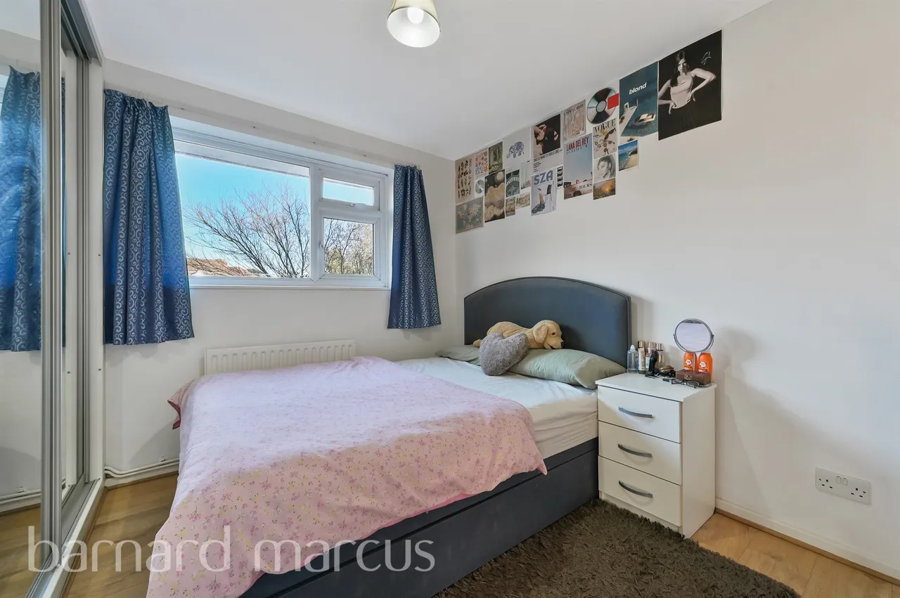Park Way, Feltham, TW14, photo 8
