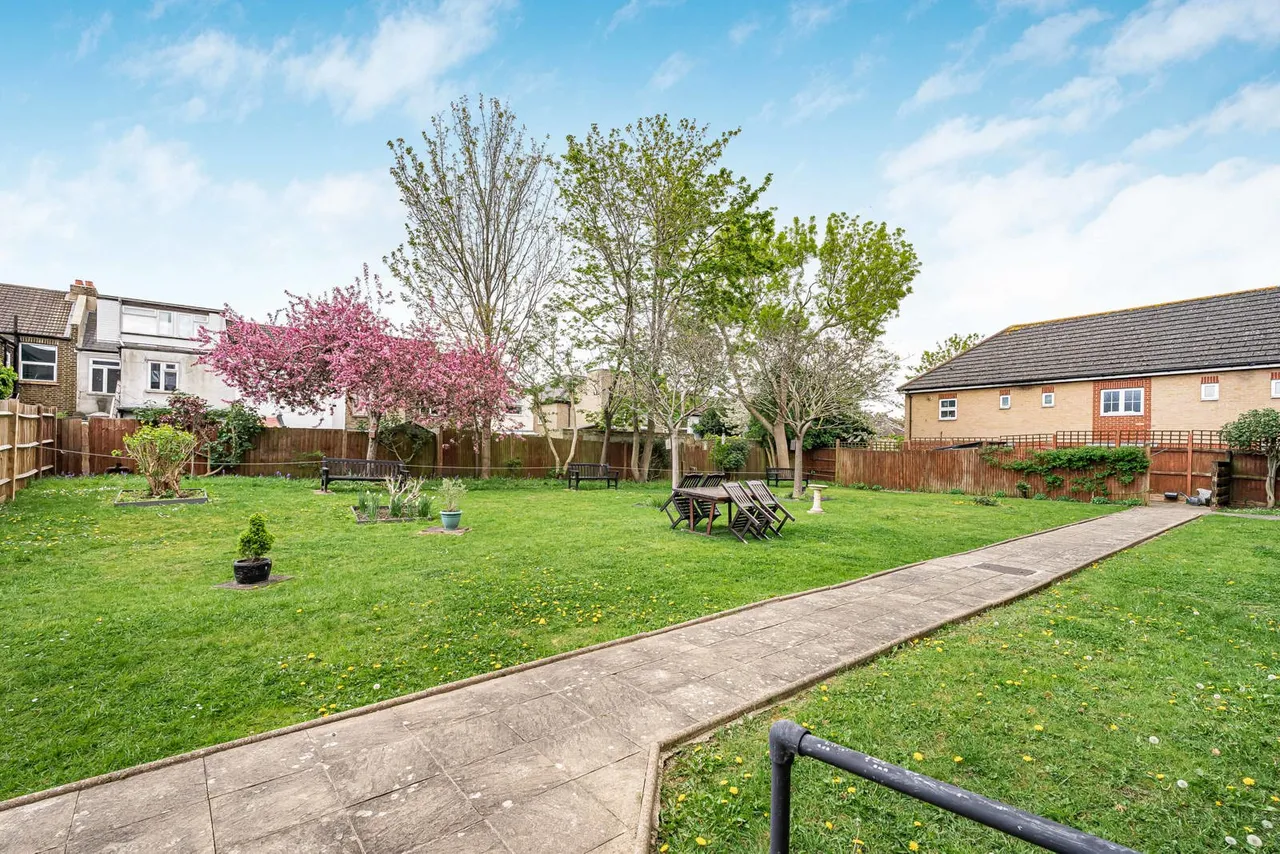 Sunny Bank, London, SE25, photo 5