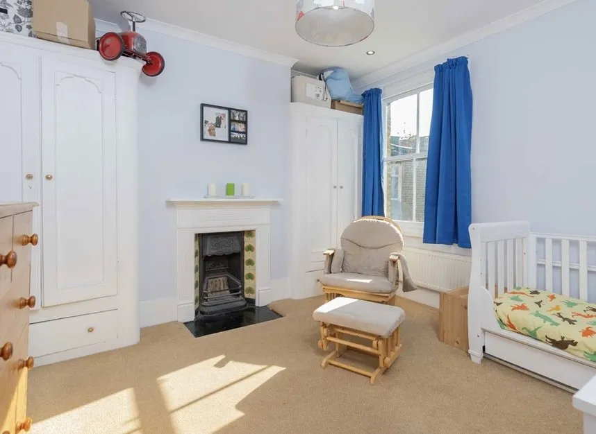 Whitehall Gardens, Acton, W3, photo 5