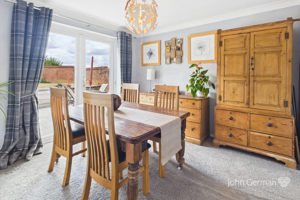 Hazel Close, Uttoxeter, photo 6