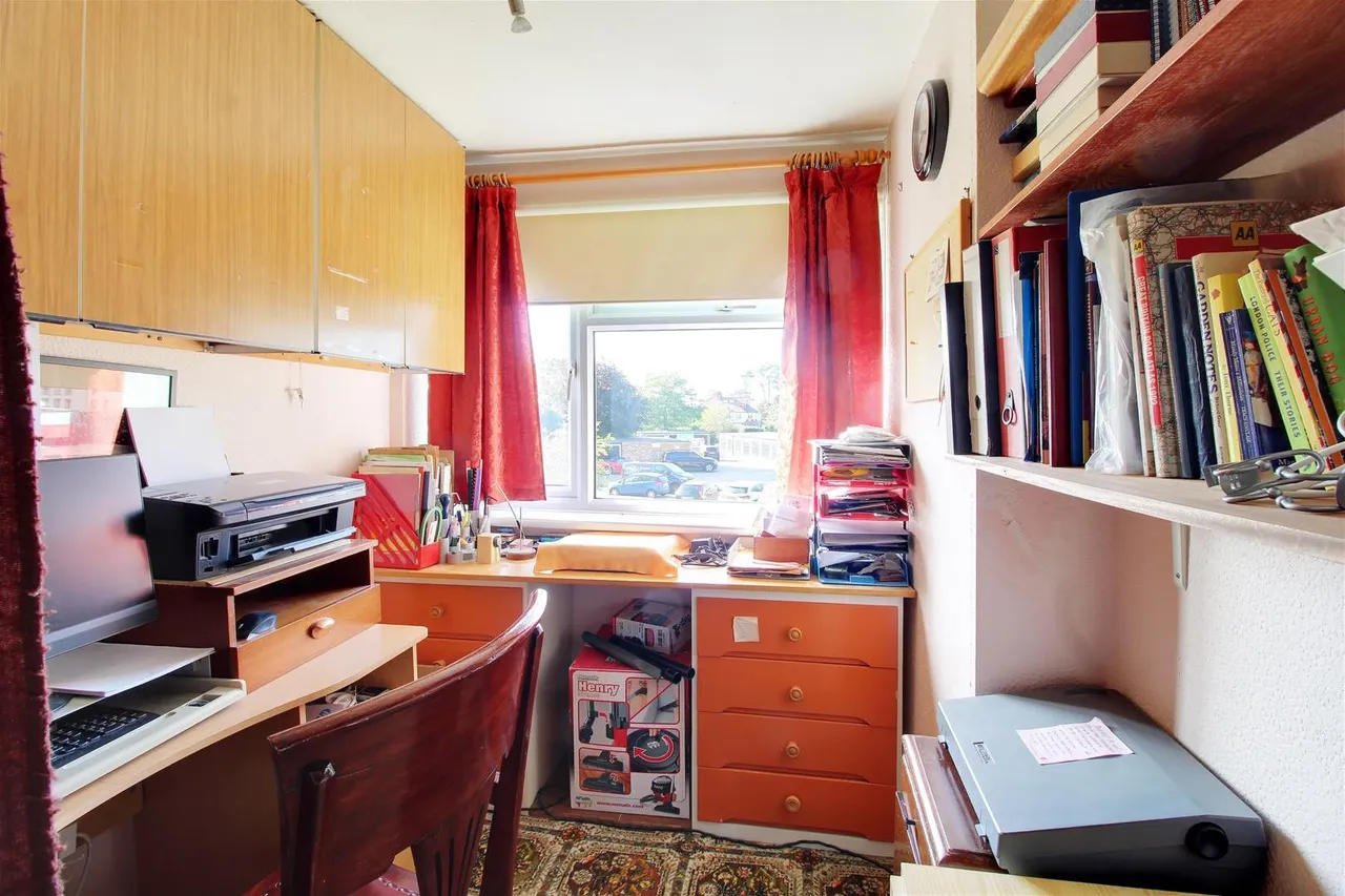 Fayerfield, Potters Bar, EN6, photo 13