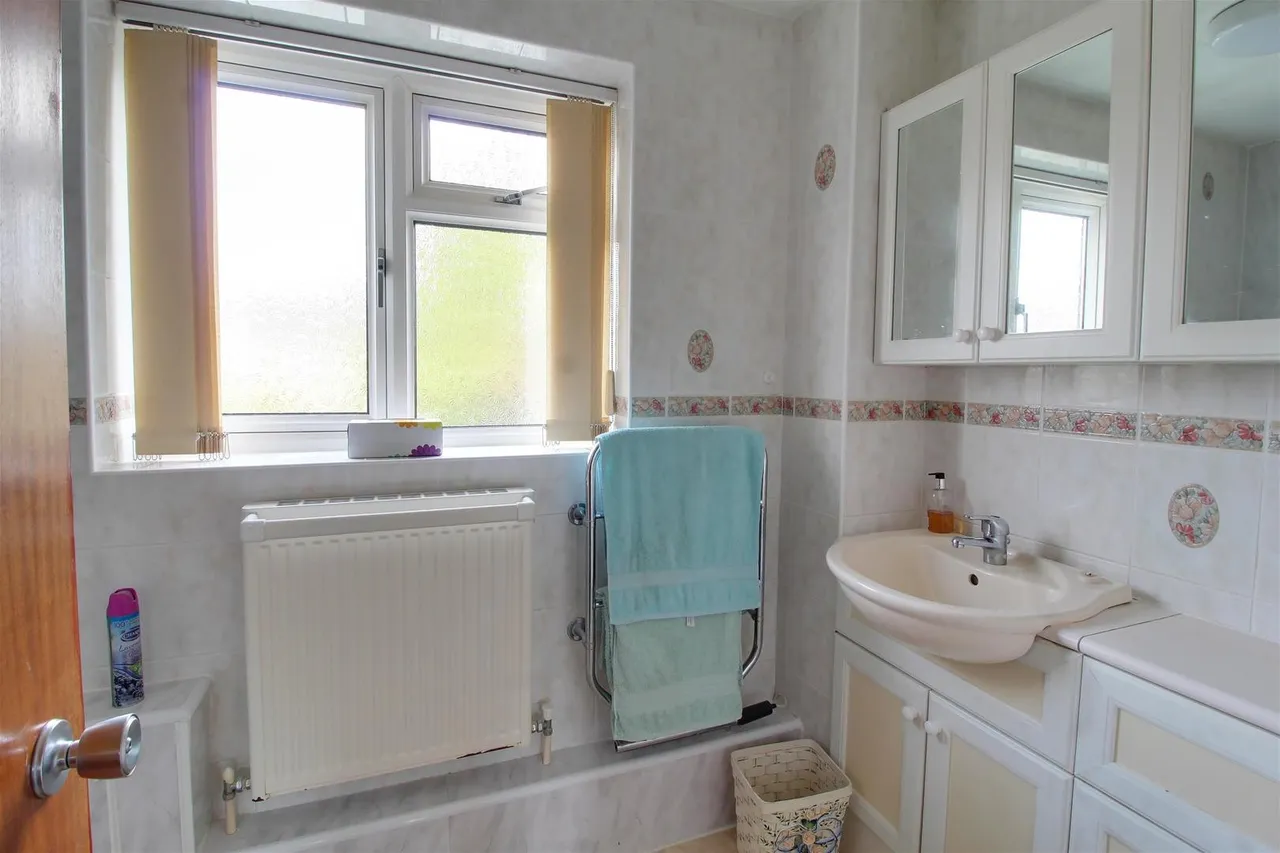 Fayerfield, Potters Bar, EN6, photo 17
