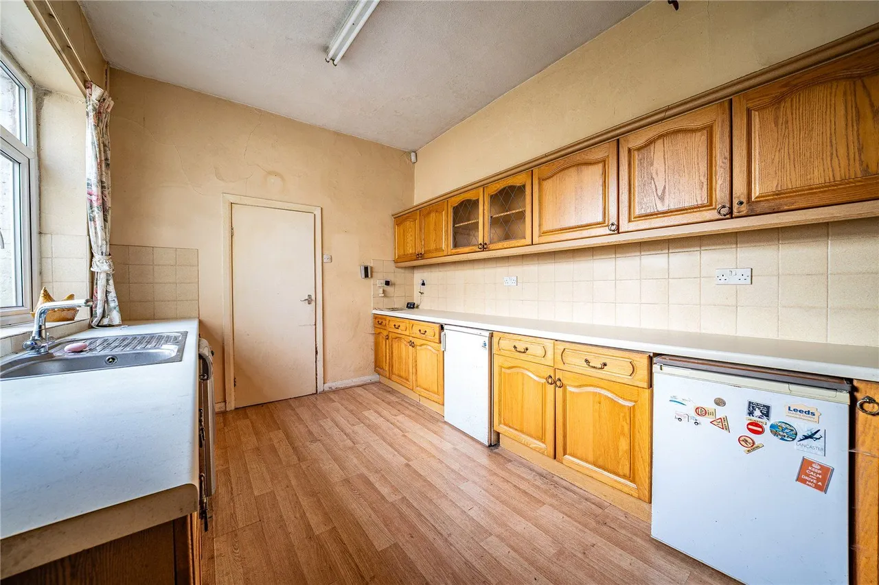 Main Street, Shadwell, LS17, photo 4