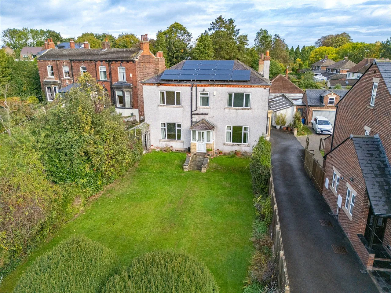 4 bed house for sale, Main Street, Shadwell, LS17