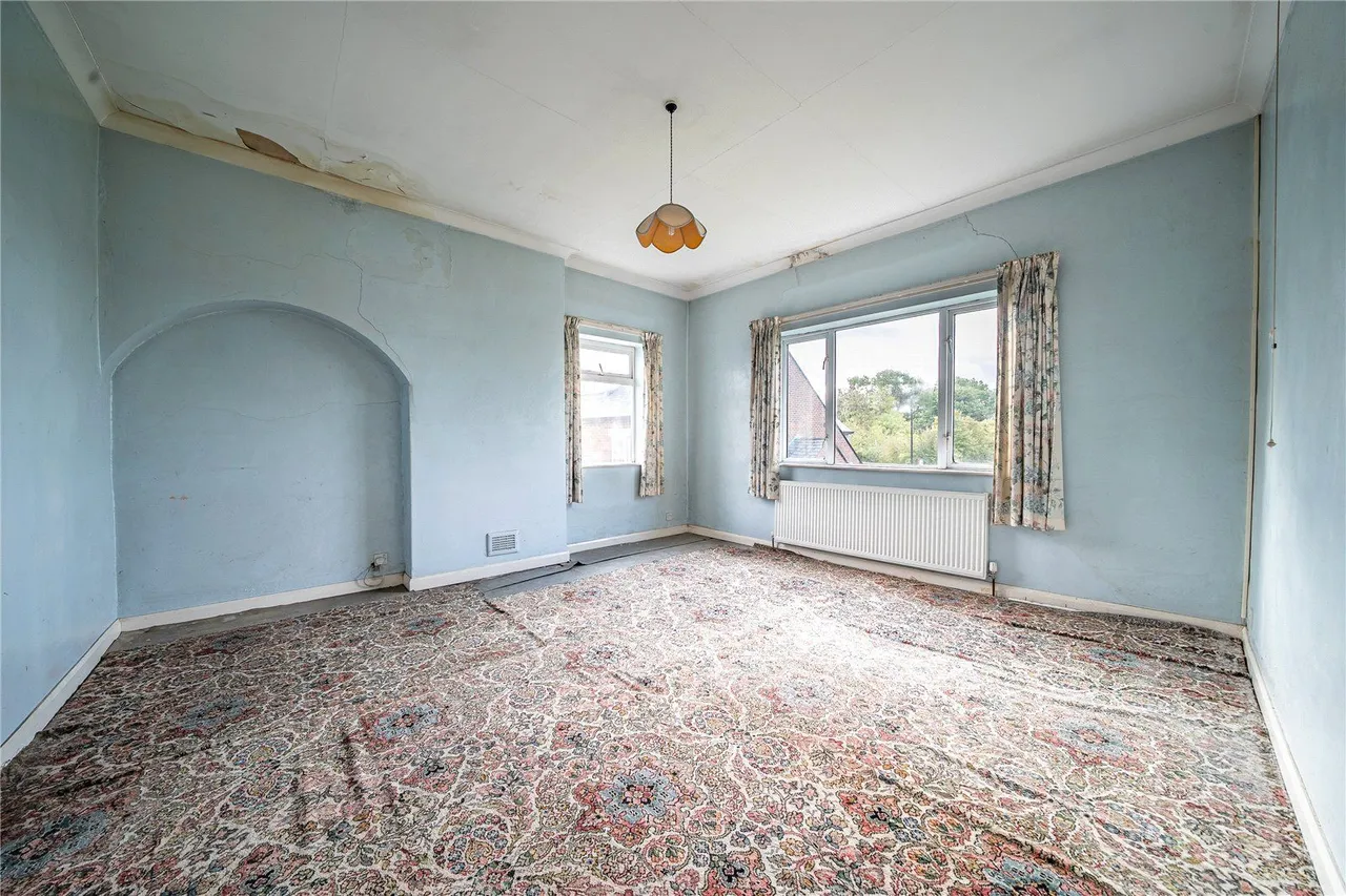 Main Street, Shadwell, LS17, photo 6