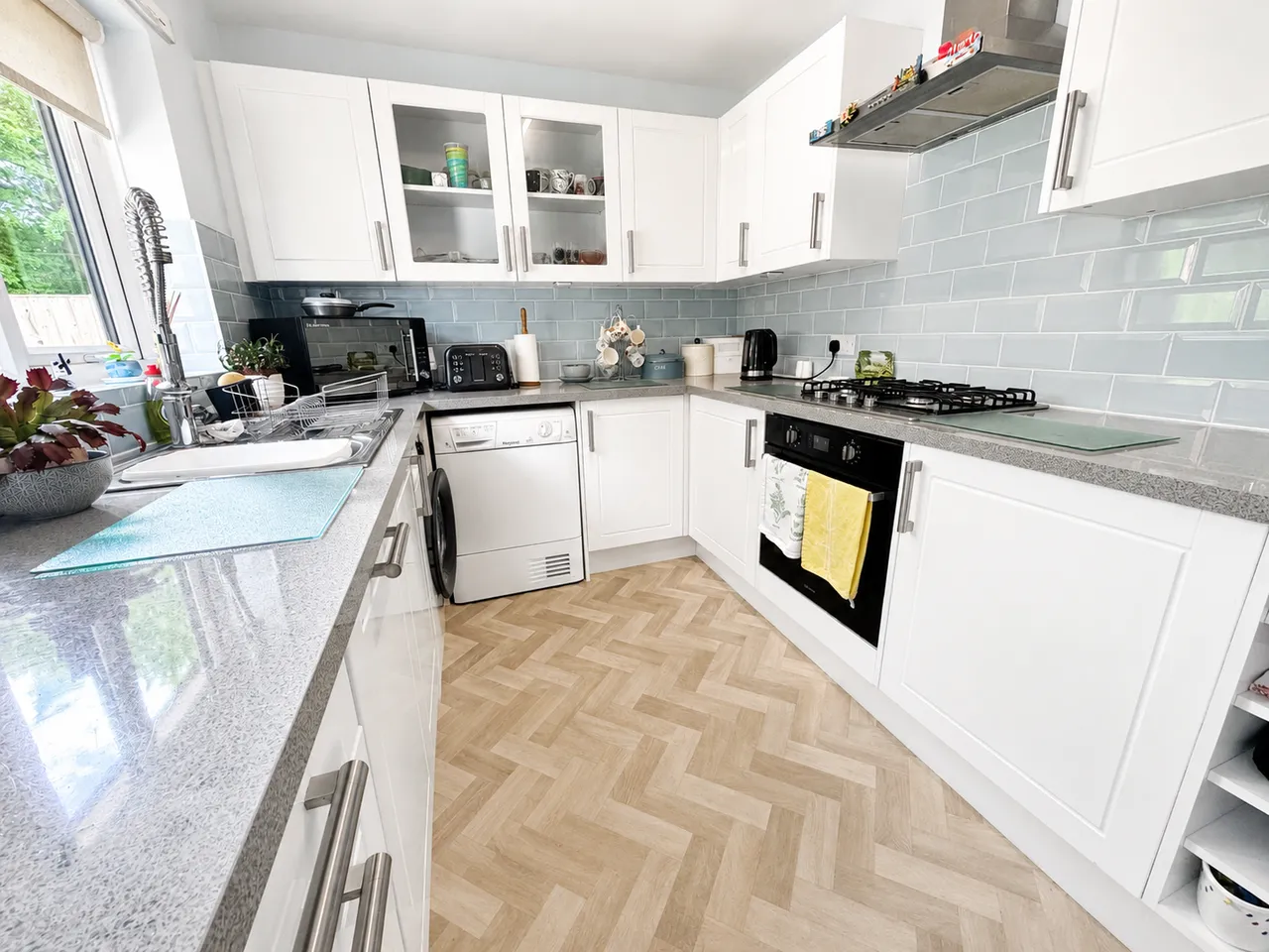 Alexandra Close, Edgeley, SK3, photo 3