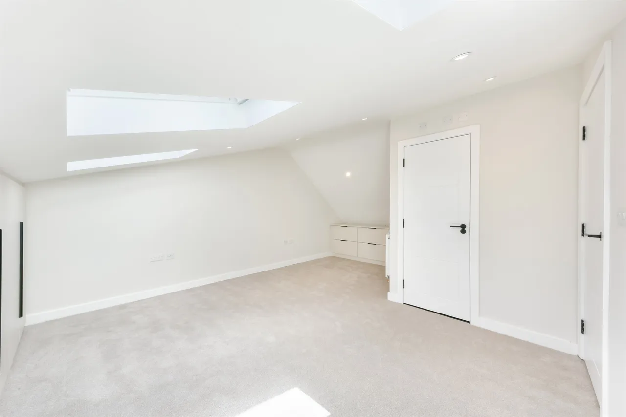 Hidden Villas, Bedfont Lane, Feltham, photo 9