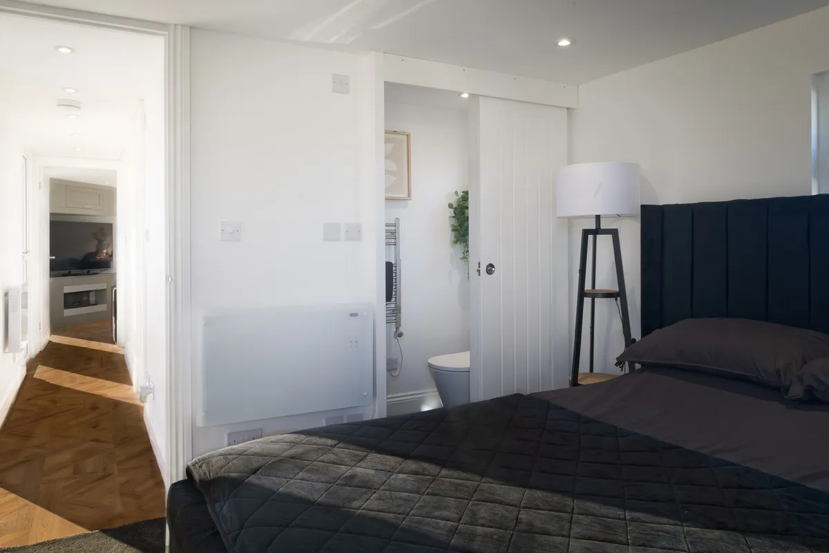 Sunset Drive, Romford, Havering-atte-bower, RM4 1QL, photo 32