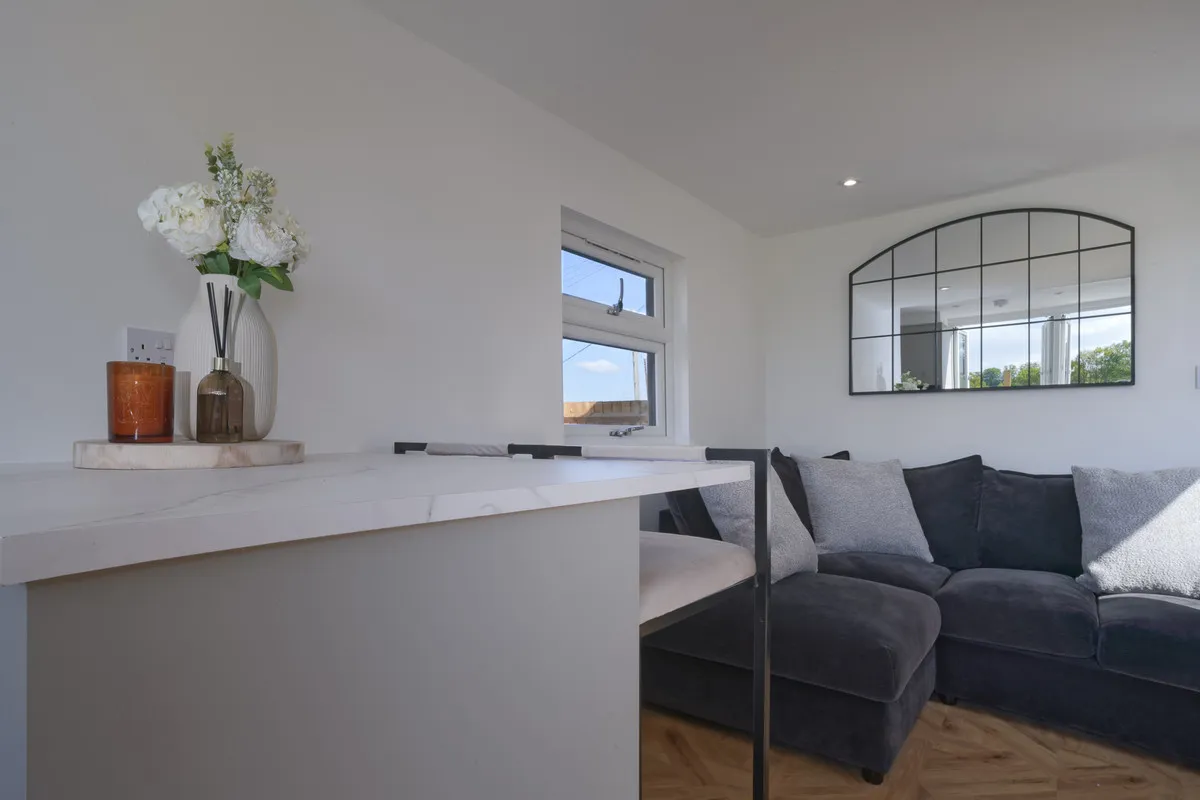 Sunset Drive, Romford, Havering-atte-bower, RM4 1QL, photo 15