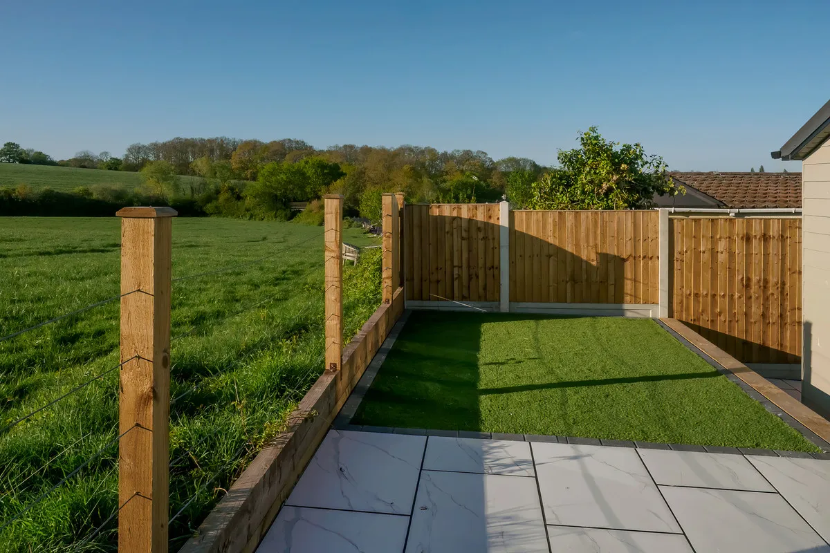 Sunset Drive, Romford, Havering-atte-bower, RM4 1QL, photo 9