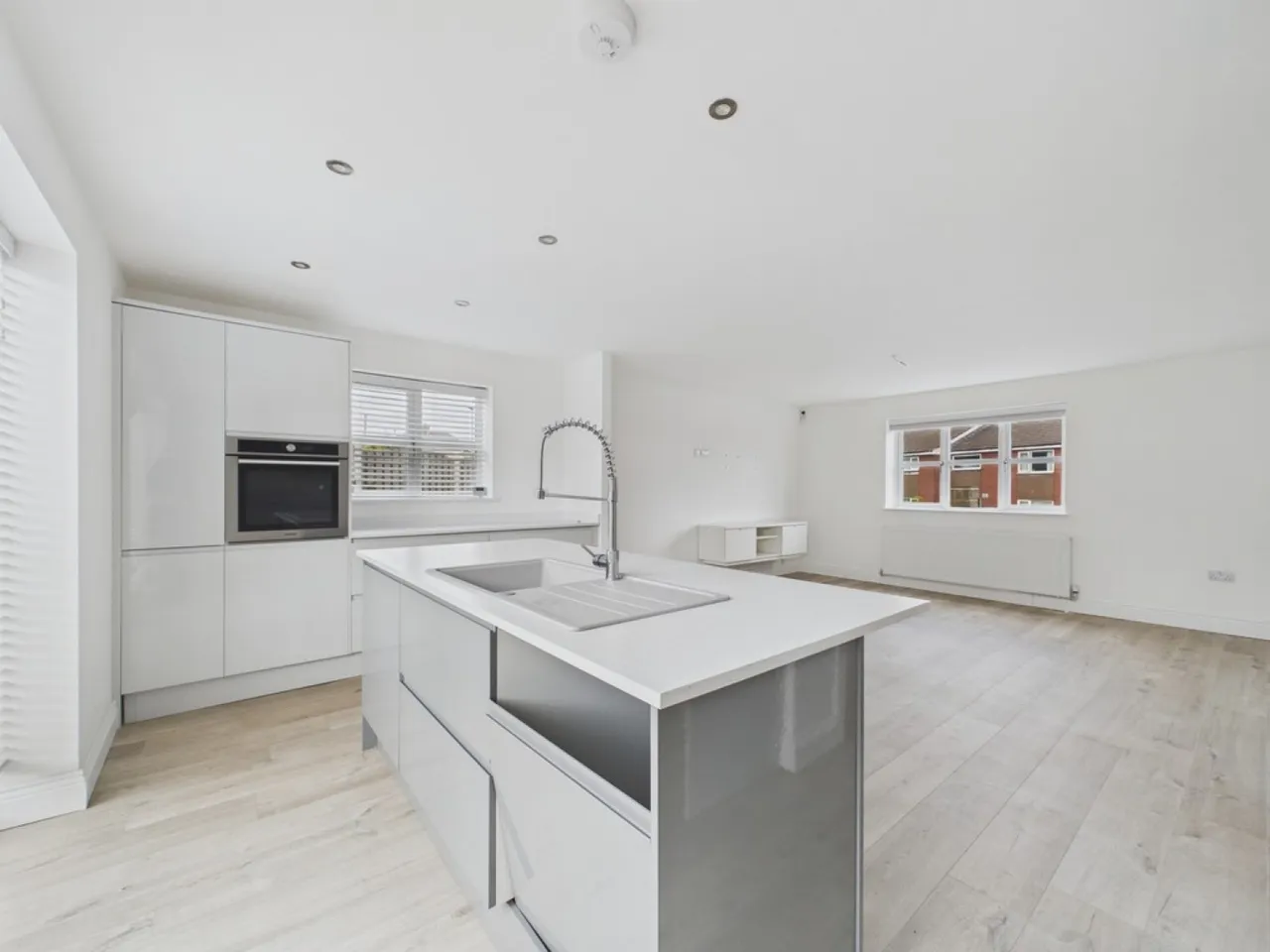 3 bed house for sale — Chaucer Road, Herringthorpe