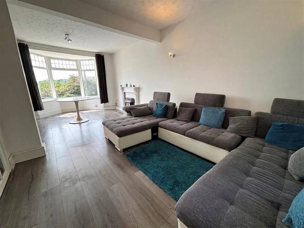 Manor Road, Pontypool, NP4, photo 4