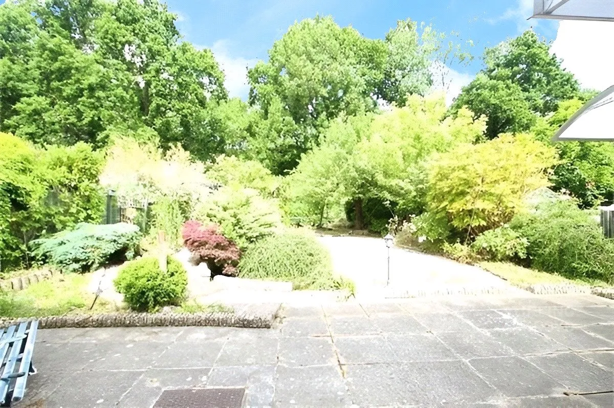 Applegarth Avenue, Guildford, GU2, photo 8