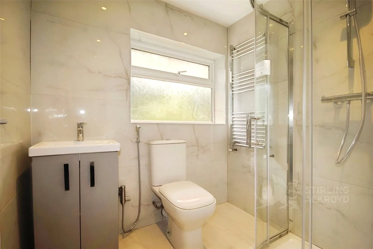 Applegarth Avenue, Guildford, GU2, photo 7