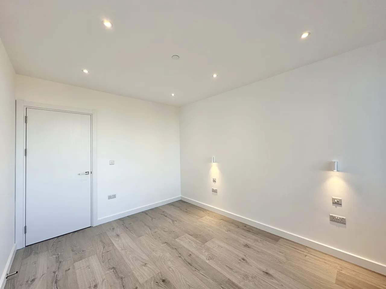 Silbury Boulevard, Milton Keynes, MK9, photo 9