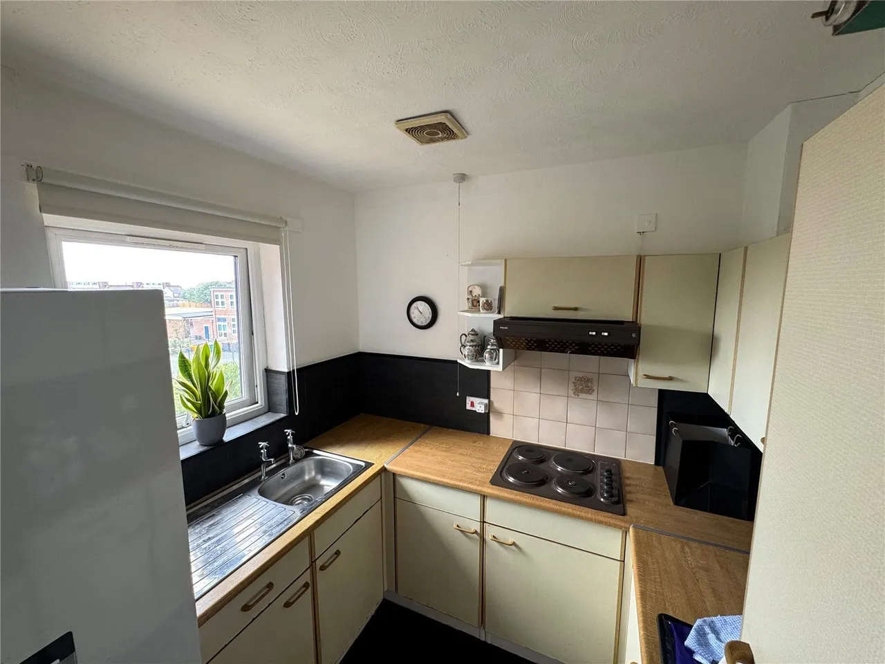 Nicholas Road, Liverpool, L23, photo 6