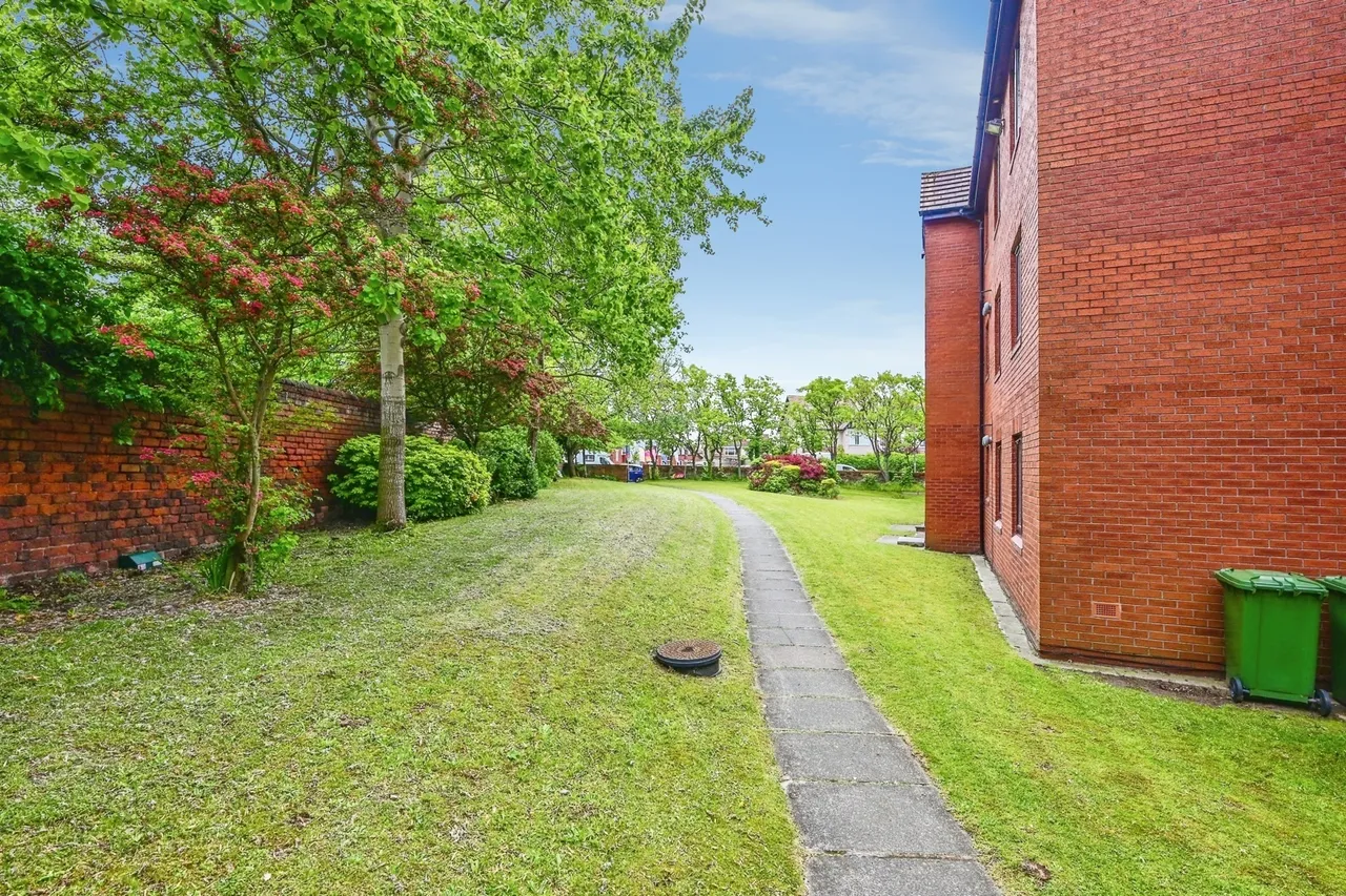 Nicholas Road, Liverpool, L23, photo 11