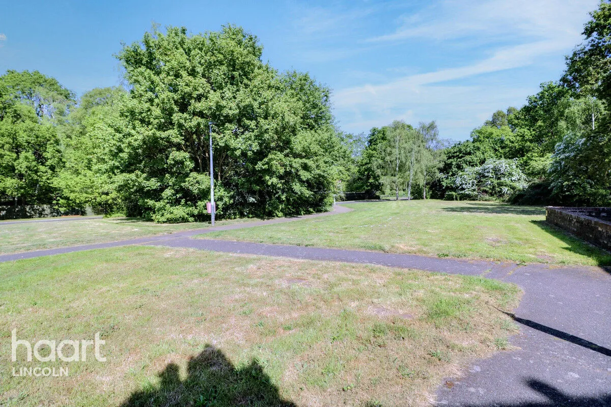 Plover Grove, Birchwood, LN6, photo 27