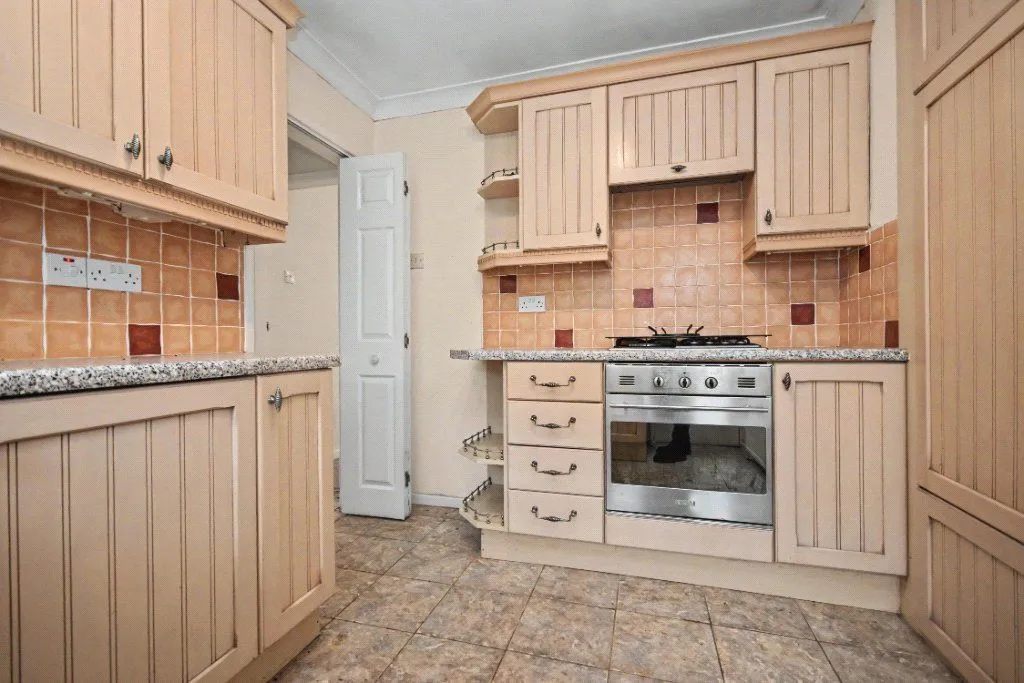 Katrina Grove, Featherstone, WF7, photo 2