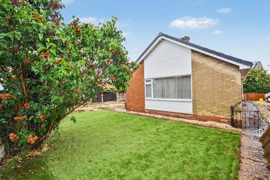 Katrina Grove, Featherstone, WF7, photo 3