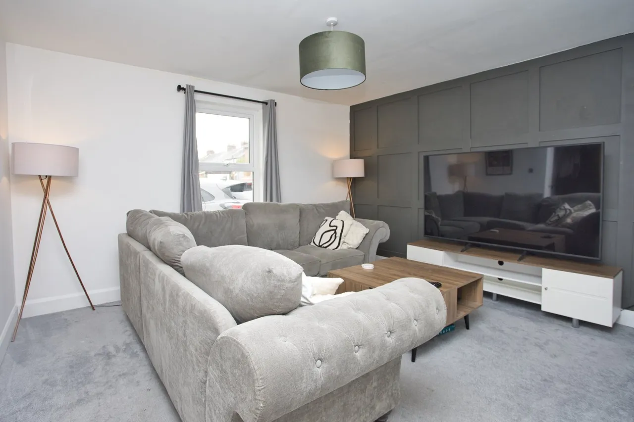 Allenby Avenue, Deal, CT14, photo 2