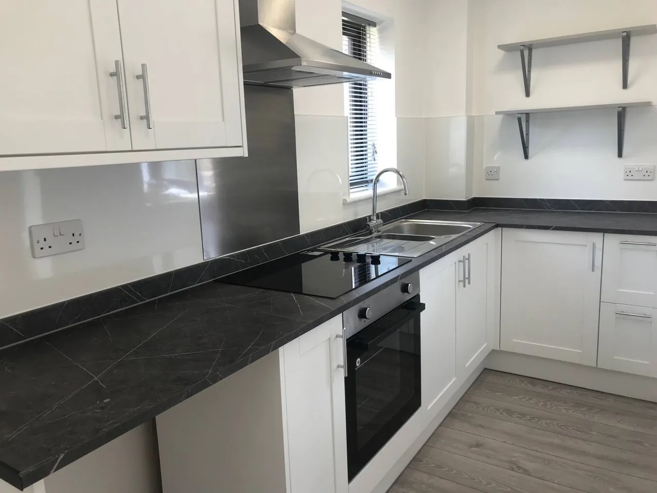 1 Bedroom House, photo 3