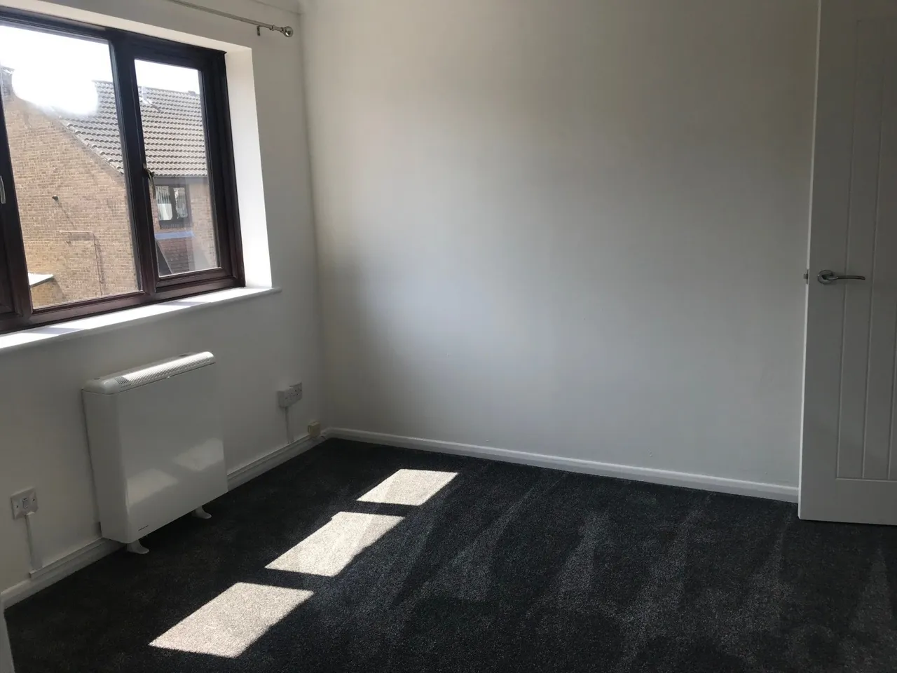 1 Bedroom House, photo 8