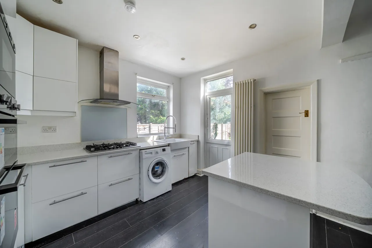 Shirley Avenue, Shirley, Croydon, Surrey, CR0, photo 6