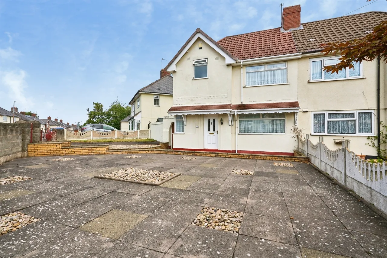 3 bed house for sale, Prince George Road, Wednesbury, WS10