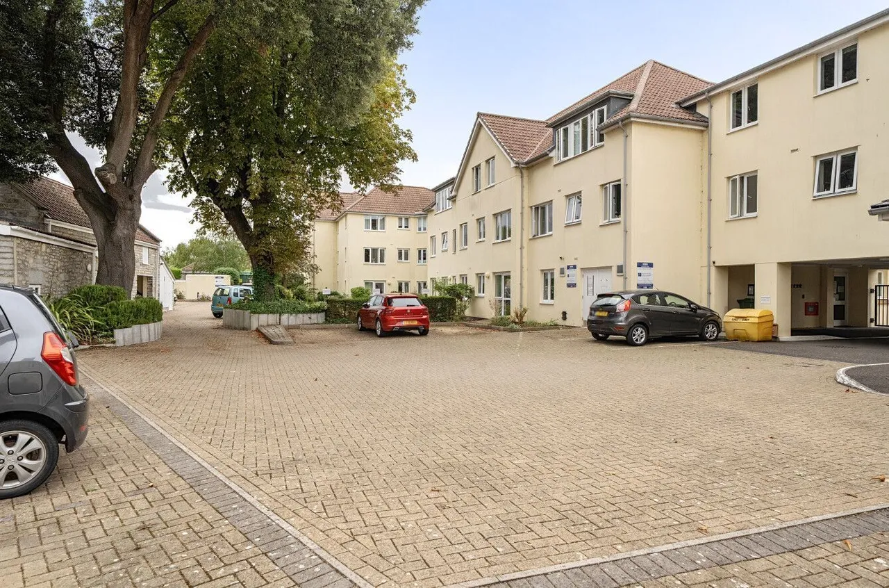 Somerton Road, Street, BA16, photo 31