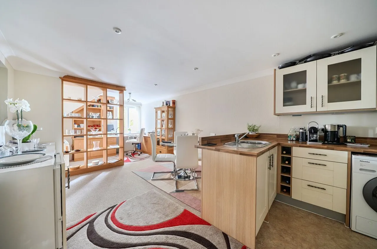 Somerton Road, Street, BA16, photo 2