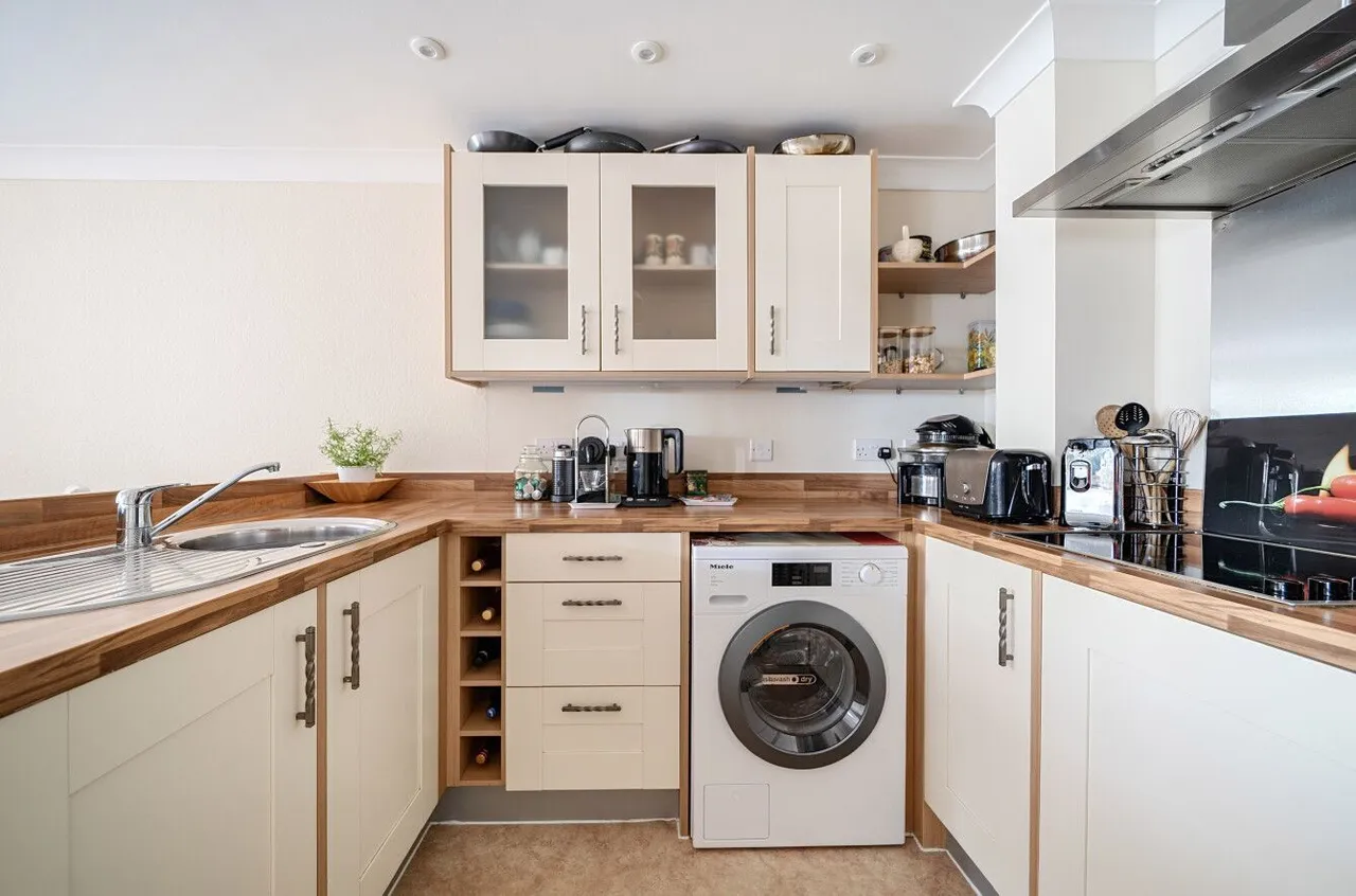 Somerton Road, Street, BA16, photo 4