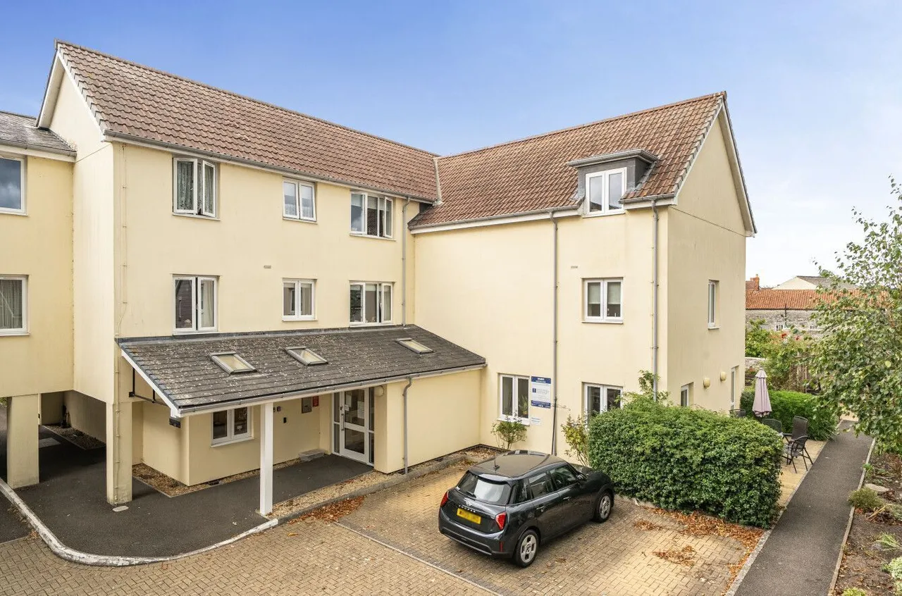 Somerton Road, Street, BA16, photo 32