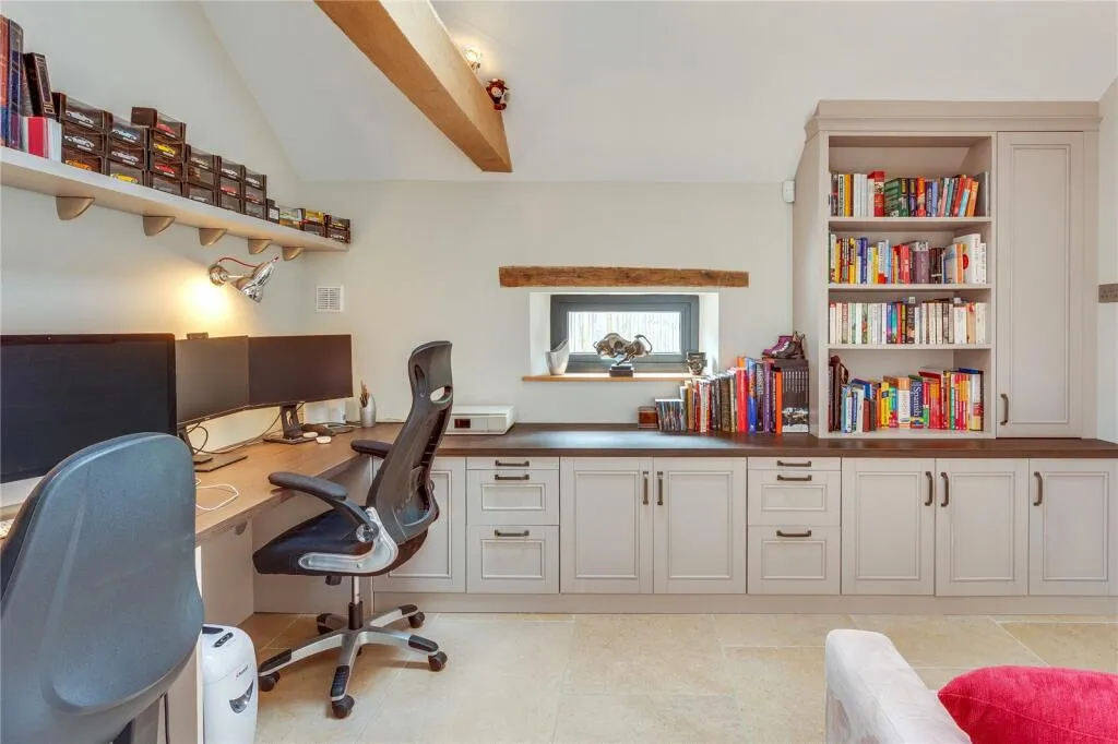 Bath Road, Knowl Hill, RG10, photo 10