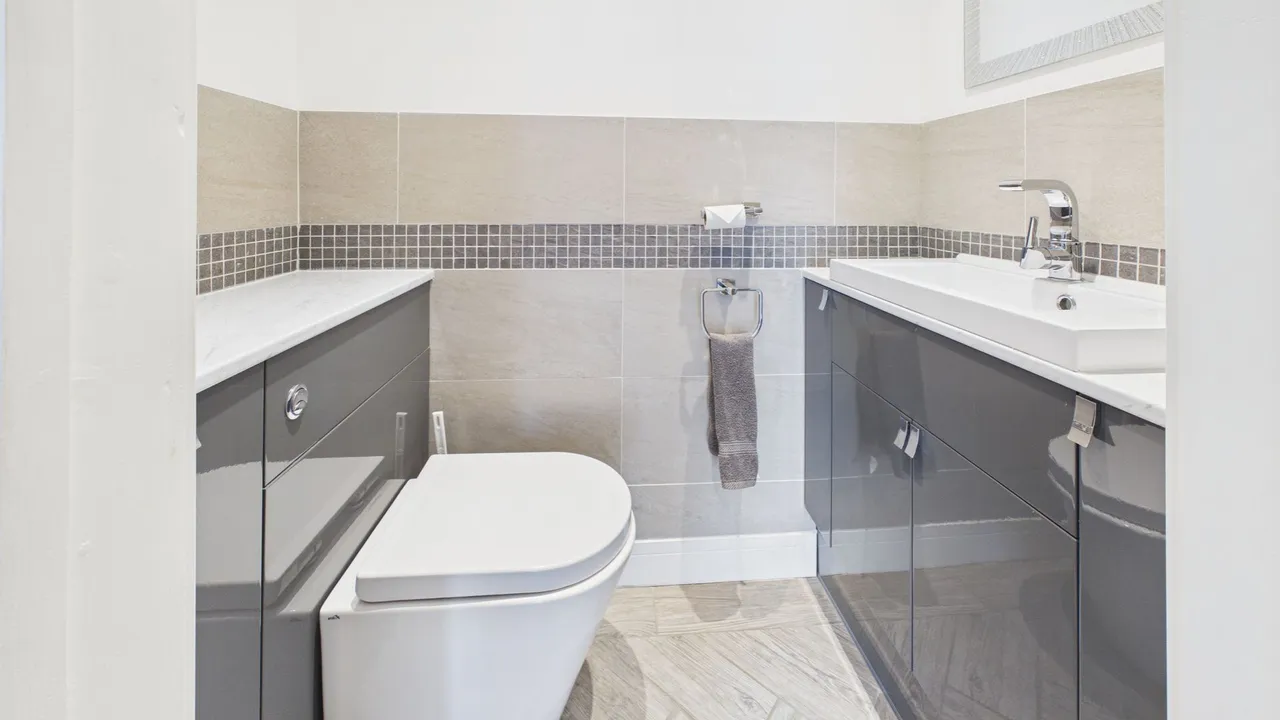 Bedehouse Bank, Bourne, PE10, photo 36