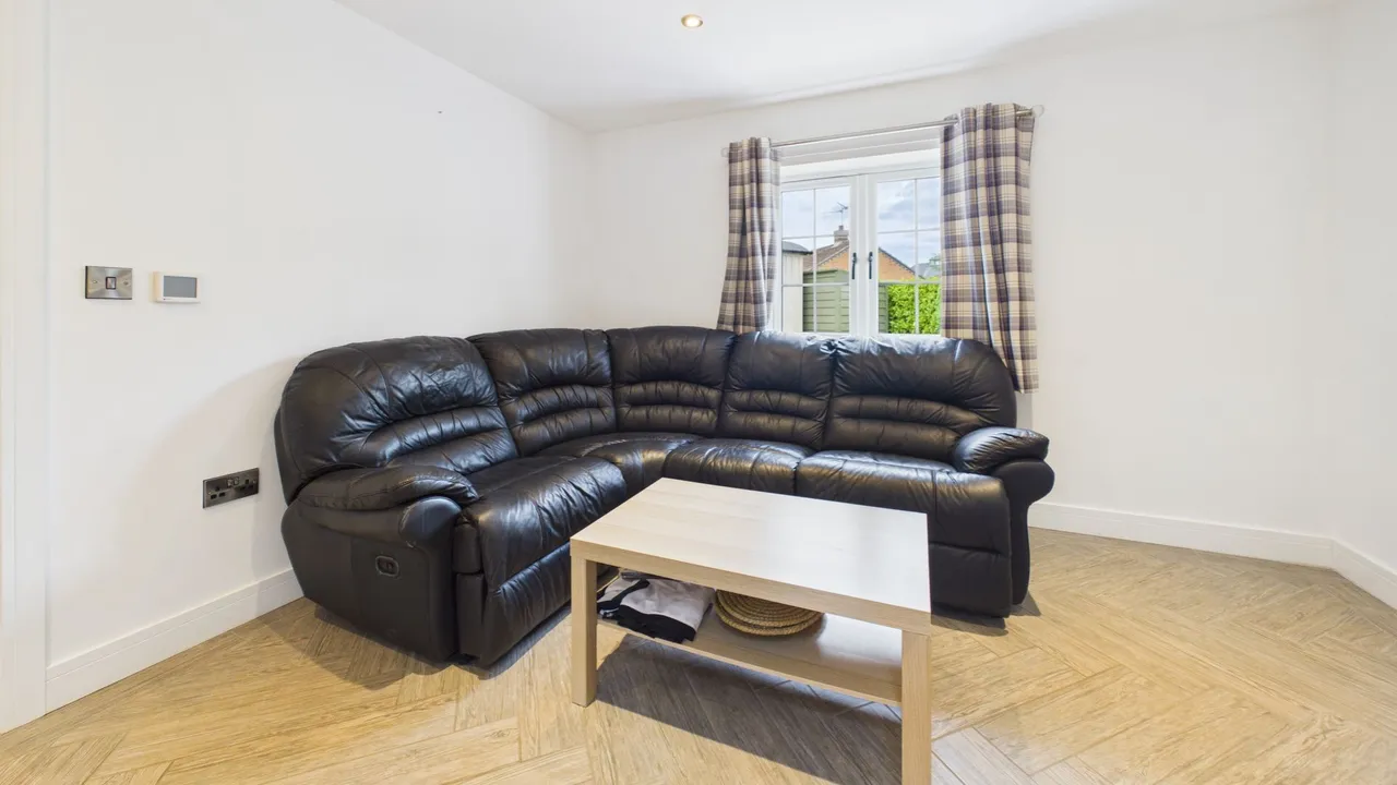 Bedehouse Bank, Bourne, PE10, photo 38