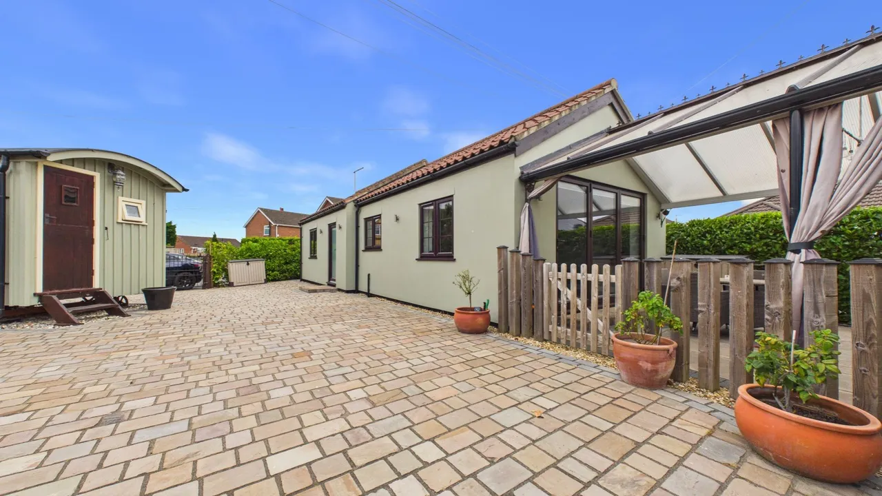 Bedehouse Bank, Bourne, PE10, photo 26