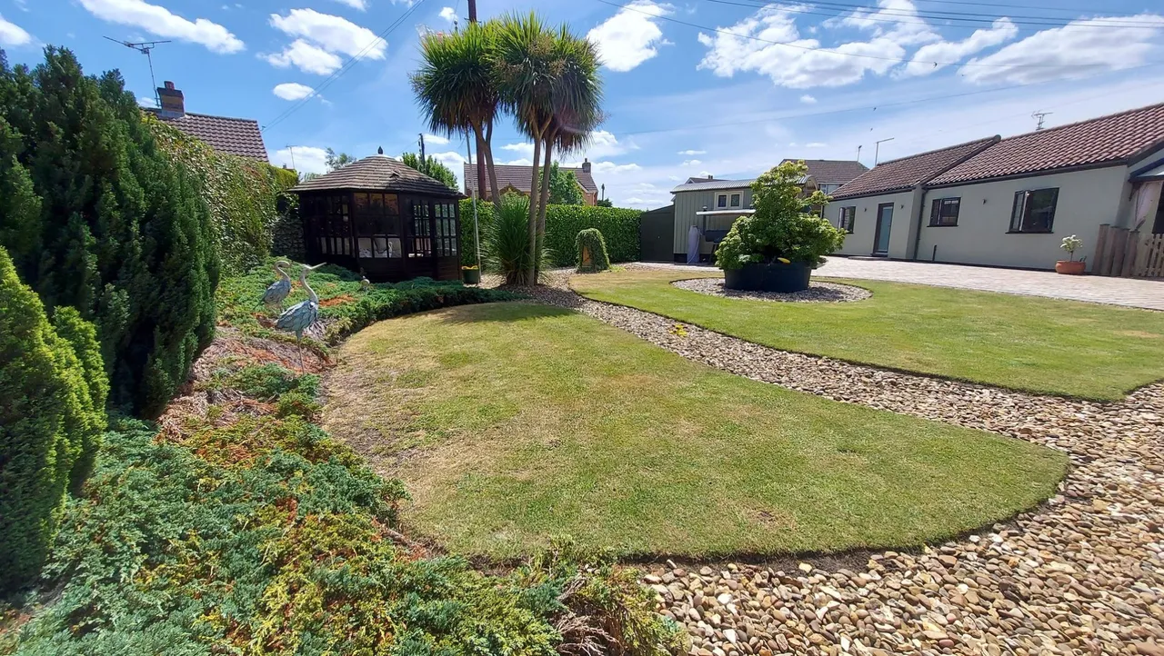 Bedehouse Bank, Bourne, PE10, photo 3