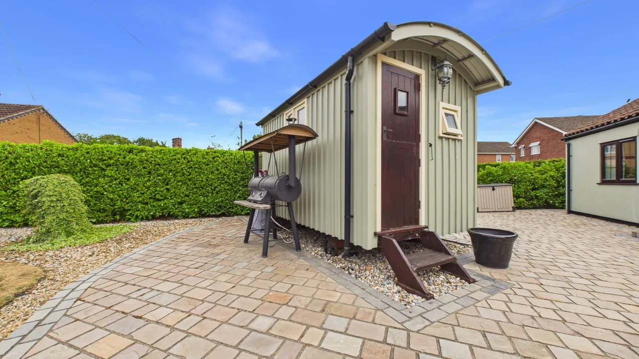 Bedehouse Bank, Bourne, PE10, photo 43