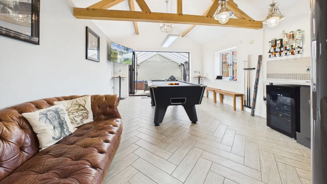 Bedehouse Bank, Bourne, PE10, photo 33