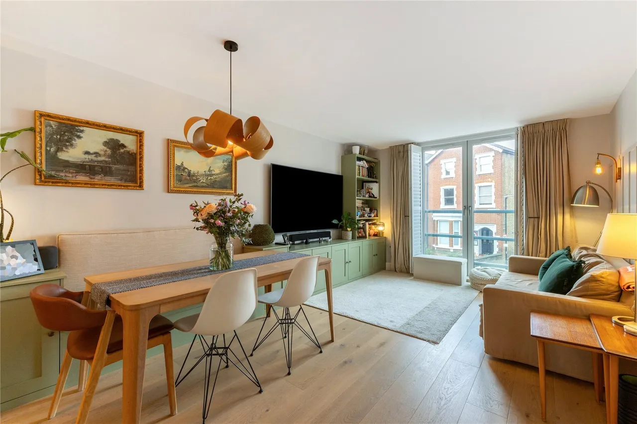Wimbledon Hill Road, London, SW19, photo 4