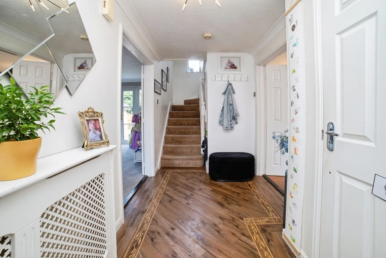 Chestnut Gardens, SUTTON-IN-ASHFIELD, Nottinghamshire, NG17, photo 5