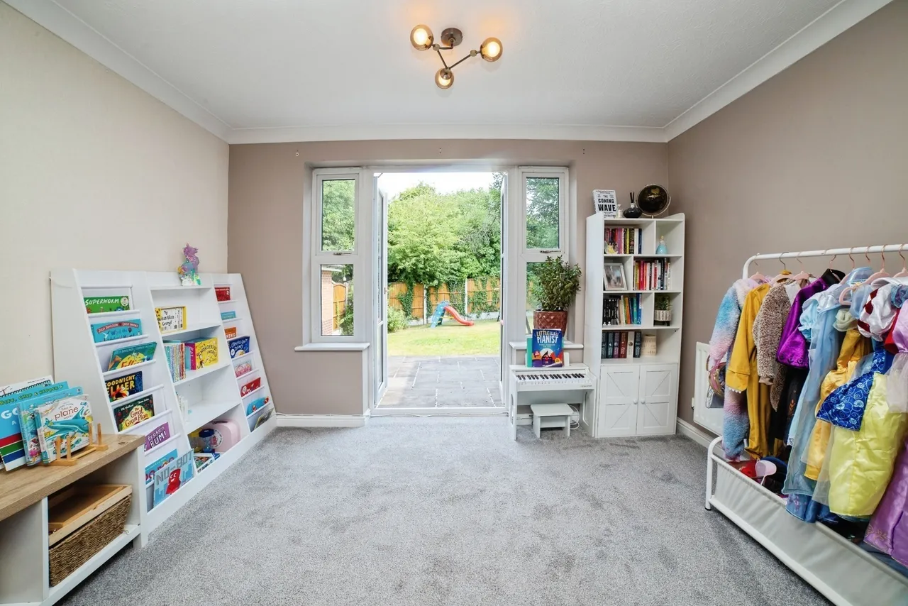 Chestnut Gardens, SUTTON-IN-ASHFIELD, Nottinghamshire, NG17, photo 7