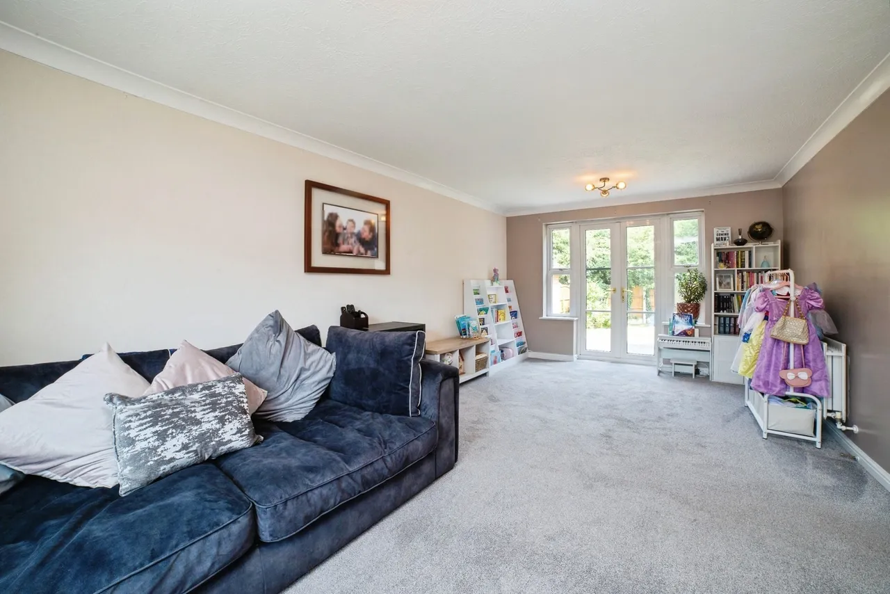 Chestnut Gardens, SUTTON-IN-ASHFIELD, Nottinghamshire, NG17, photo 6