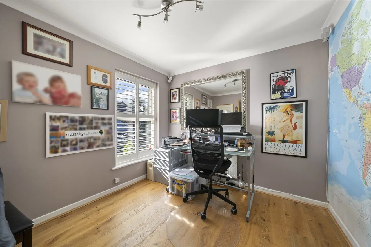 Woodend Park, Cobham, KT11, photo 9