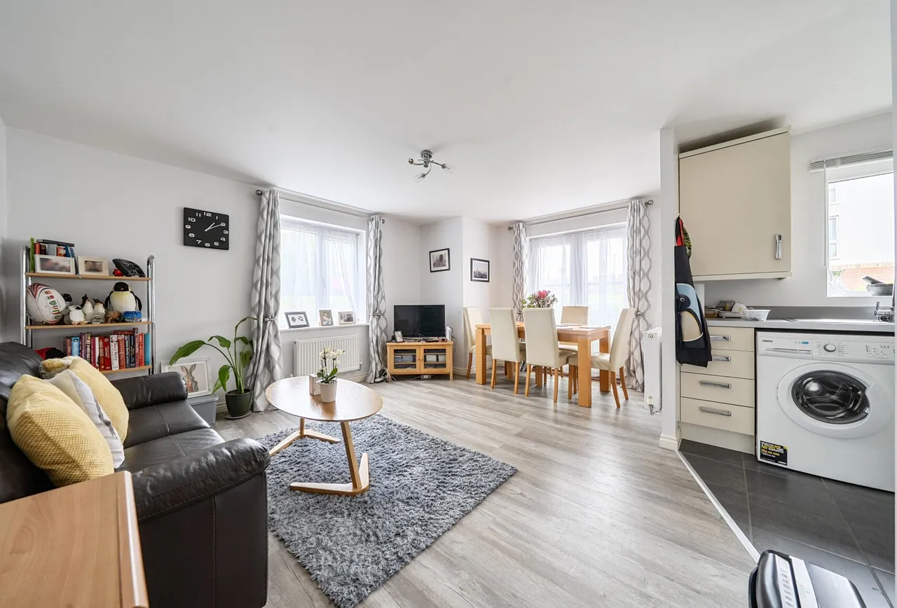 Normandy Drive, Gloucestershire, Yate, BS37 4FJ, photo 9